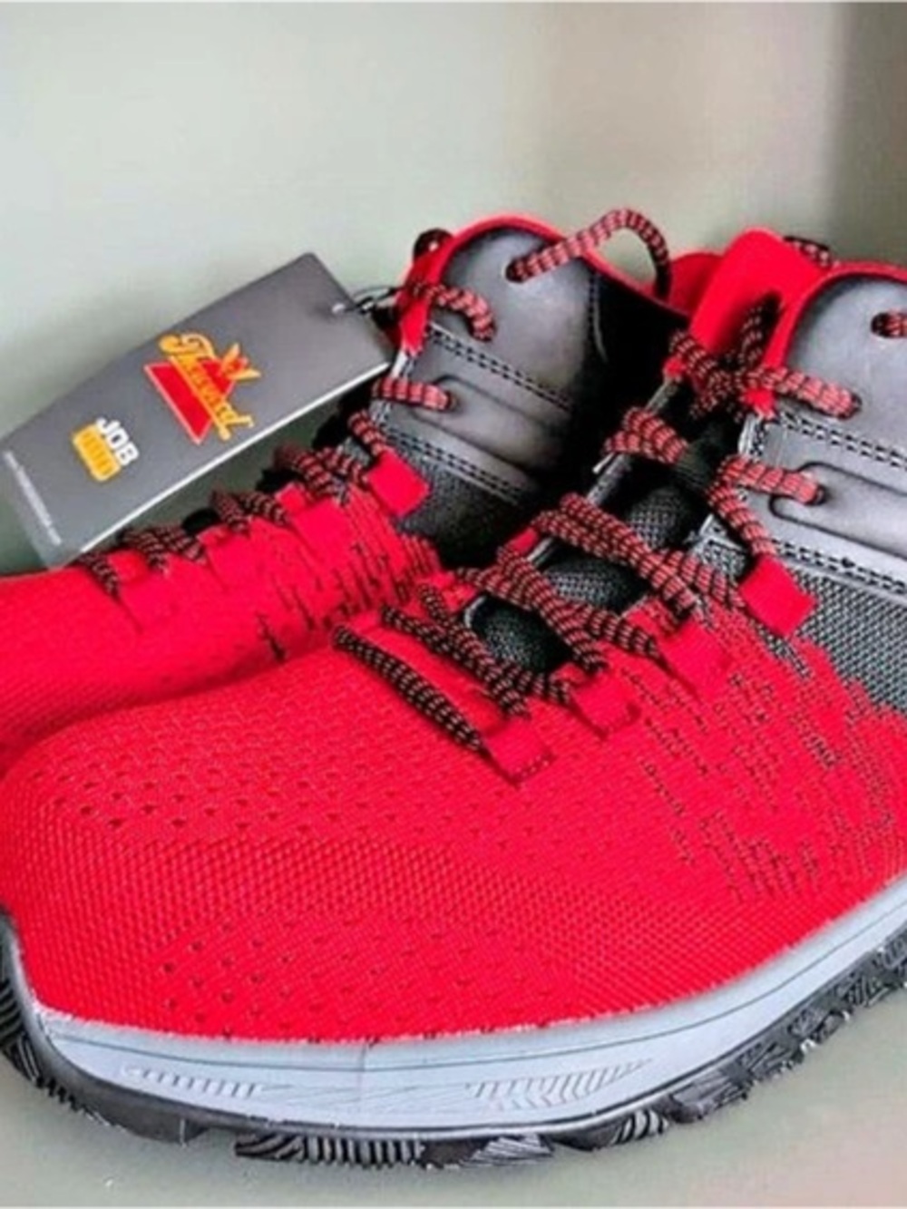 Thorogood AST Mid Mens Composite Safety Toe Work Shoes Red Black 809-5200 NIB